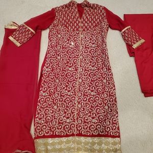 Indian salwaar kameez